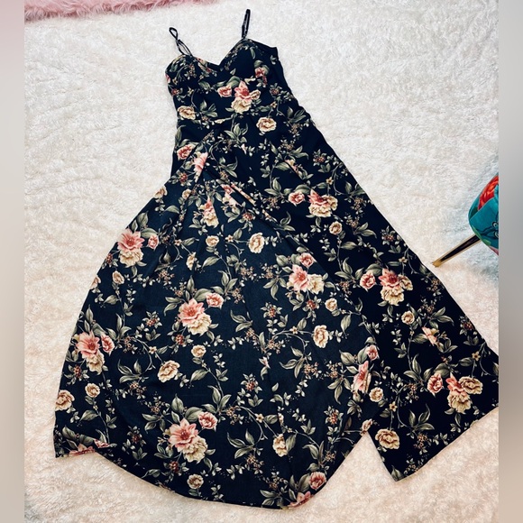 Black Floral Jumpsuit w/Floral Print Sz M, by Xhilaration - Picture 8 of 9